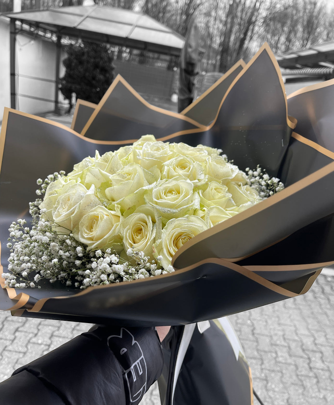 Luxury weiẞe Rosen mit Glitzer