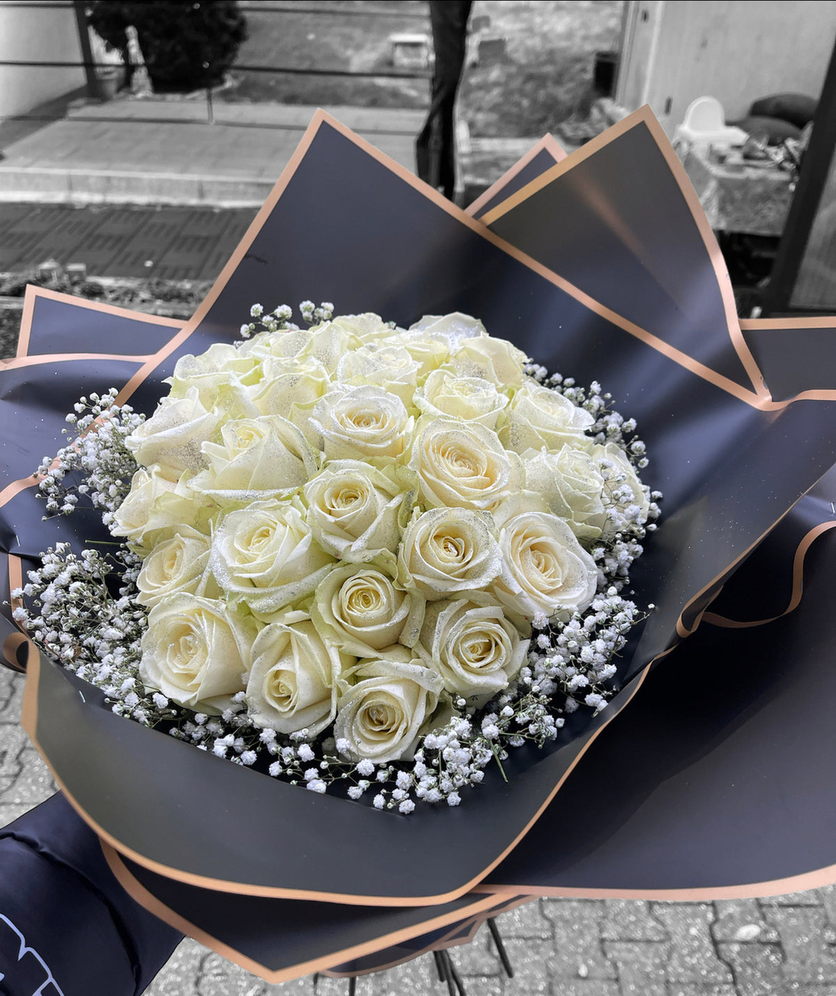 Luxury weiẞe Rosen 30 mit Glitzer